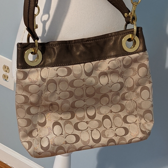 Vintage Coach - Picture 15 of 16